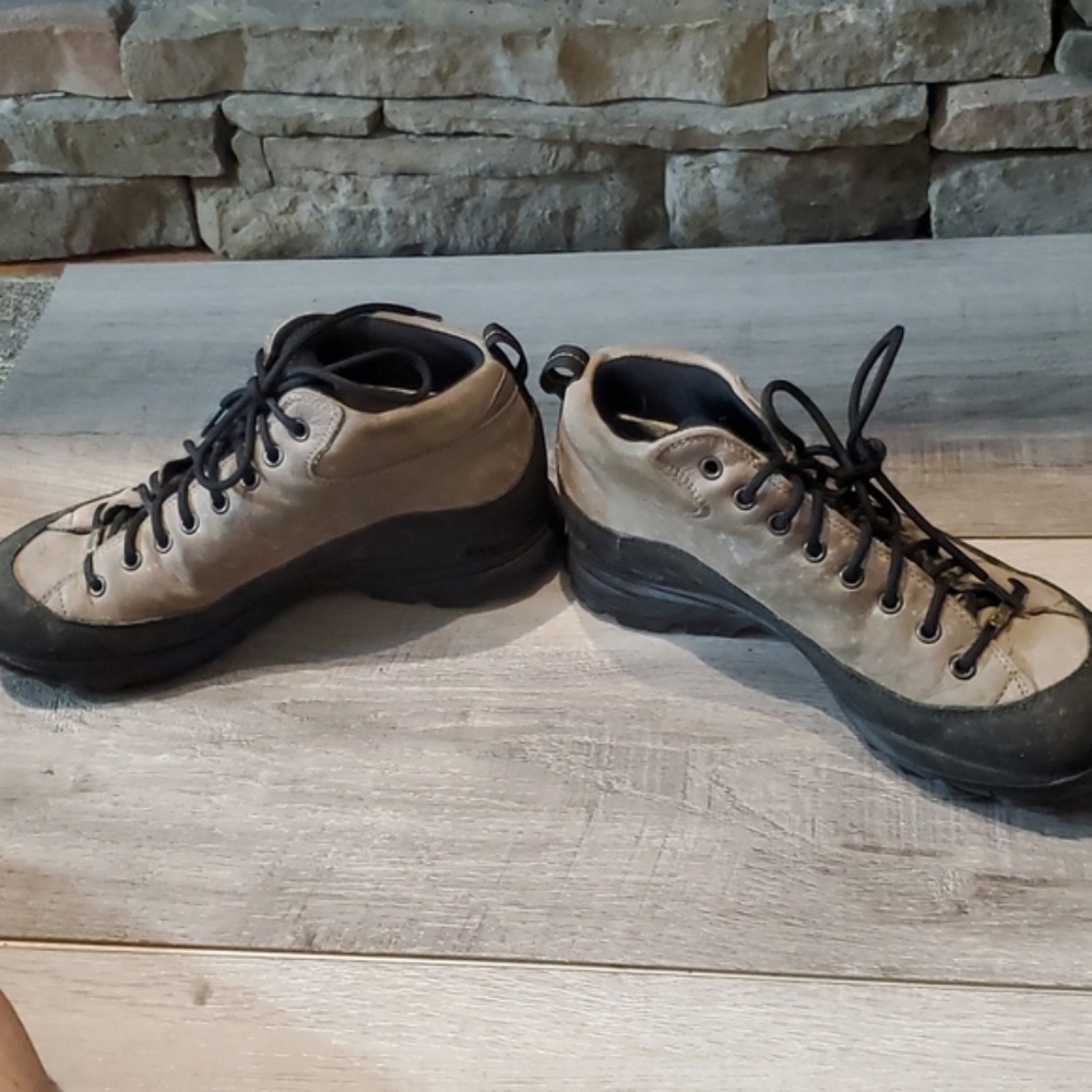 CRISPI (Italy) Unisex Leather Hiking Boots Men’s 6 or Women 8.5